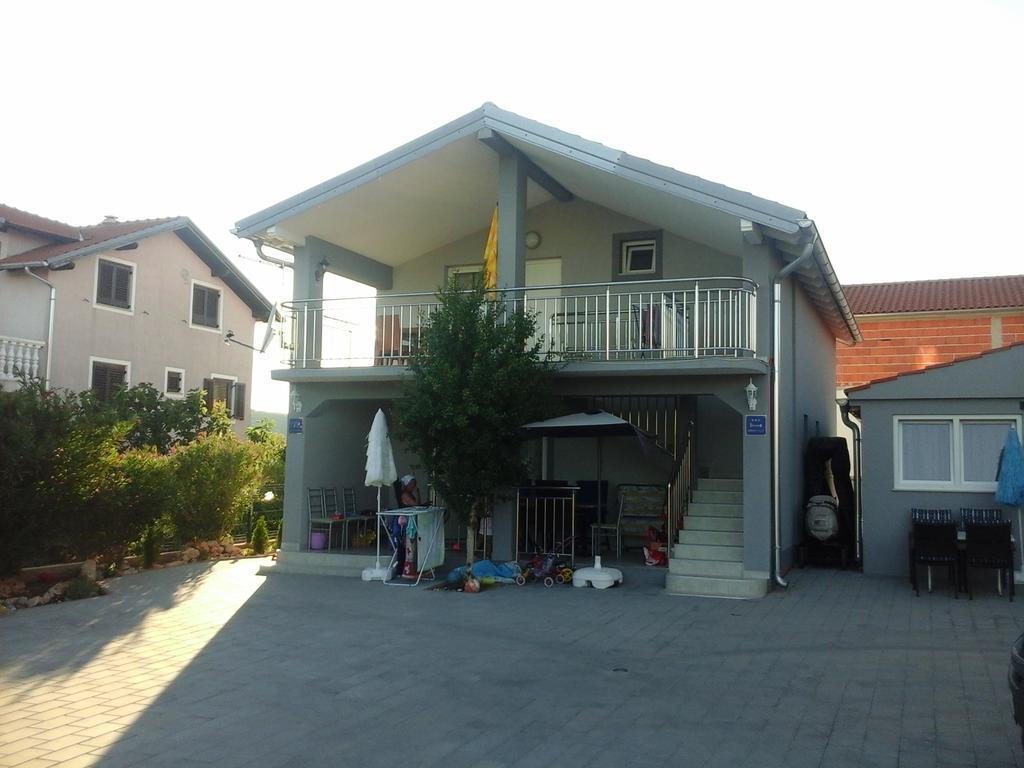 Haus Hanna Vodice Buitenkant foto