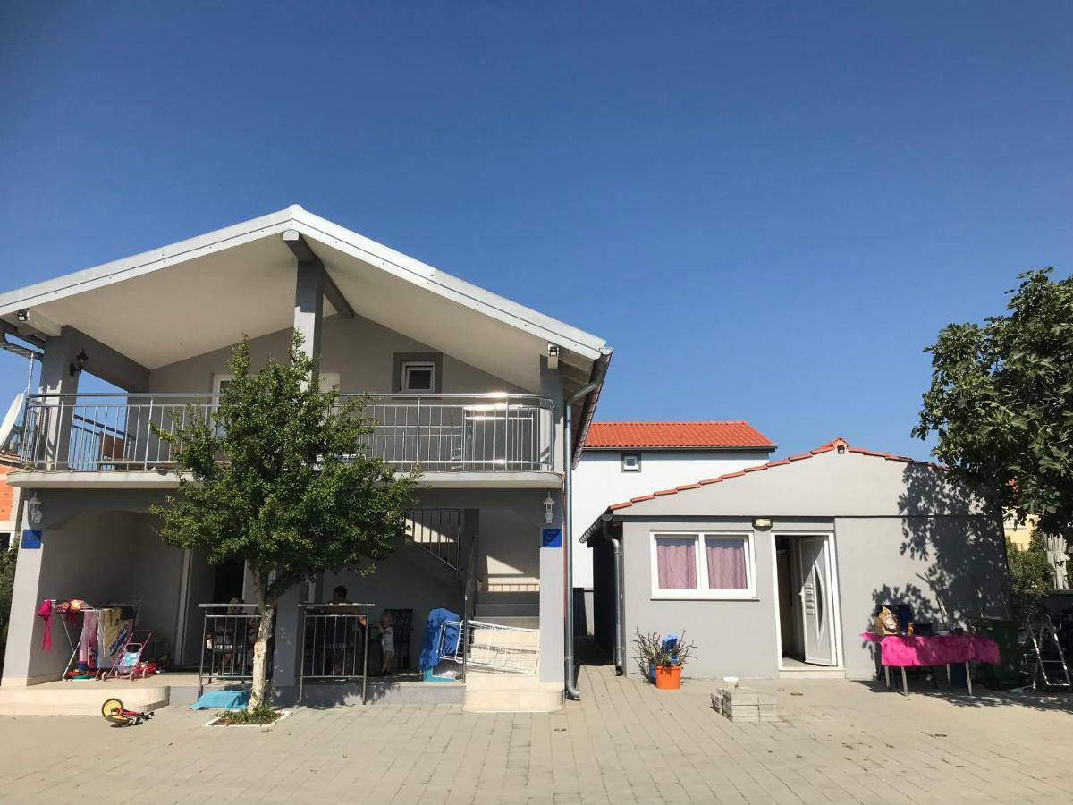 Haus Hanna Vodice Buitenkant foto